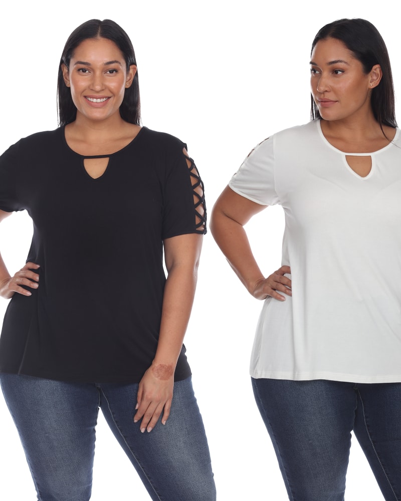 Front of a model wearing a size 2X Essential 2 Pack Keyhole Neck Top in Black White by White Mark. | dia_product_style_image_id:249922
